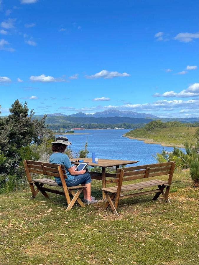 Strahan Wilderness Lodge Екстериор снимка
